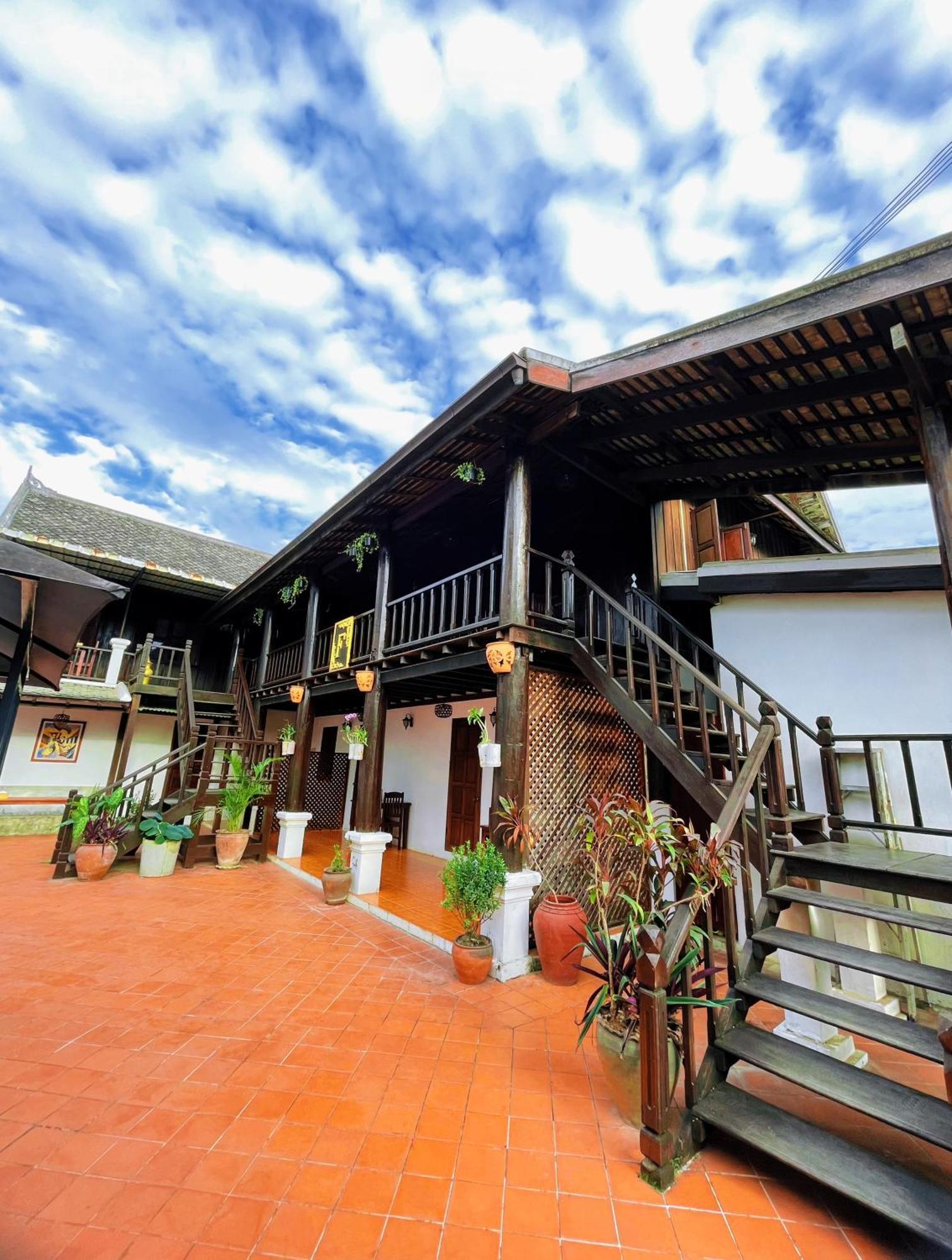 Vieng Savanh II Hotel Luangprabang Kültér fotó